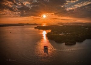 日本の夕陽百選の志摩市の西山慕情ヶ丘夕景2