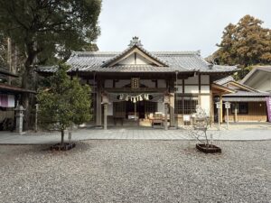 女性の願いをひとつ叶えてくれる三重県鳥羽市の神明神社（本殿）