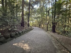 伊勢神宮 内宮・皇大神宮の別宮「月読宮」のスピリチュアルな森2
