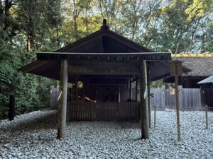 伊勢神宮 内宮・皇大神宮の別宮「月読宮」の伊佐奈彌宮（いざなみのみや）