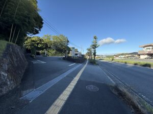伊勢神宮 内宮・皇大神宮の別宮「月読宮」の国道23号線（南勢バイパス）側の無料駐車場