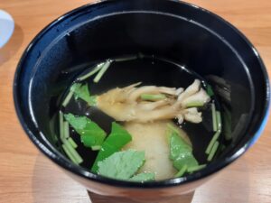 伊勢市の河崎商人館近くの寿司屋「いおり」お吸い物