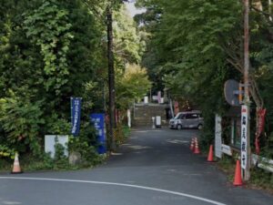 初午大祭が有名な松尾観音寺の入り口