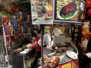 神戸中華街・南京町の黄金の北京ダック専門店 華鳳