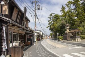 滋賀県の多賀大社表参道絵馬通り