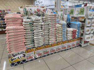 スーパーセンタートライアル伊勢店のお米売り場２