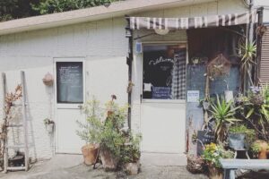 鳥羽市のてらこやCafe外観