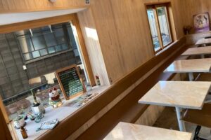 鳥羽市のオウサツキッチン0032店内