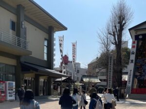 九州で有名な「櫛田神社・夫婦恵比須神社」の境内➁