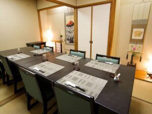 伊勢市の花菖蒲の店内