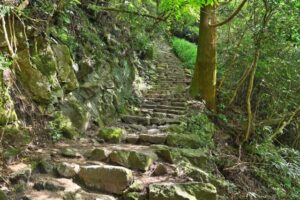 宝満山登山「百段ガンギ」