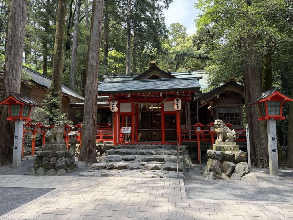 三重県鈴鹿市の椿大神社内の縁結びの神様「別宮椿岸神社（つばききしじんじゃ）」