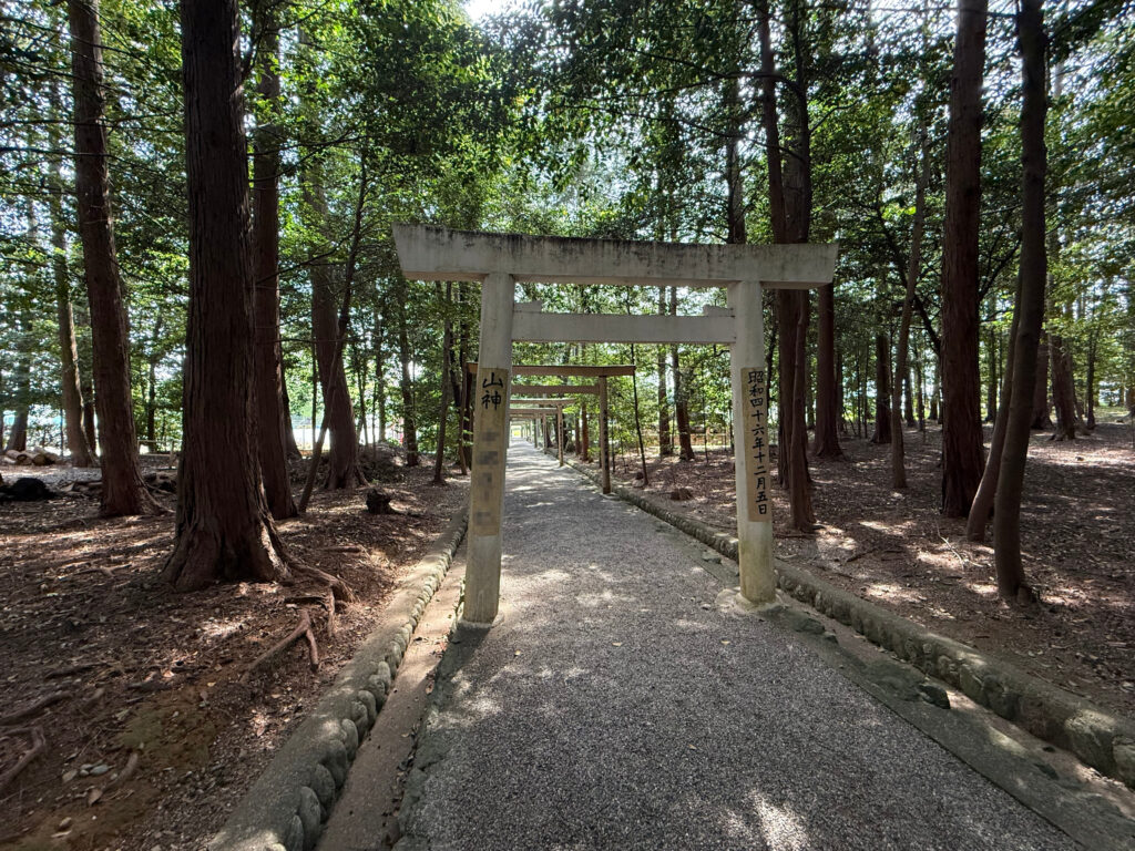 三重県度会郡玉城町の縁結びの神様・パワースポット「東外城田神社」