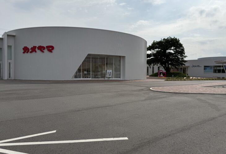 亀山市のカメヤマローソクタウンはデートにおすすめ！