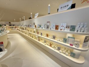 三重県亀山市カメヤマローソクタウンストア➀