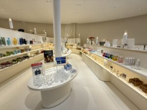 三重県亀山市カメヤマローソクタウンストア➁