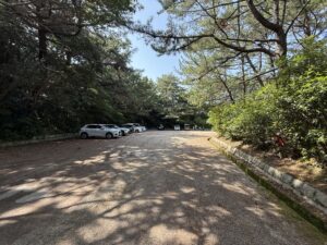 三重県志摩市の安乗埼灯台の専用駐車場