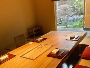 三重県四日市市の呼月（こげつ）の店内