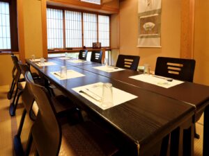 三重県桑名市の日本料理「うをせい」の店内個室
