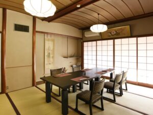 三重県桑名市の魚重楼の店内個室