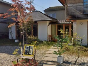 三重県四日市市の保護猫カフェ 猫の森