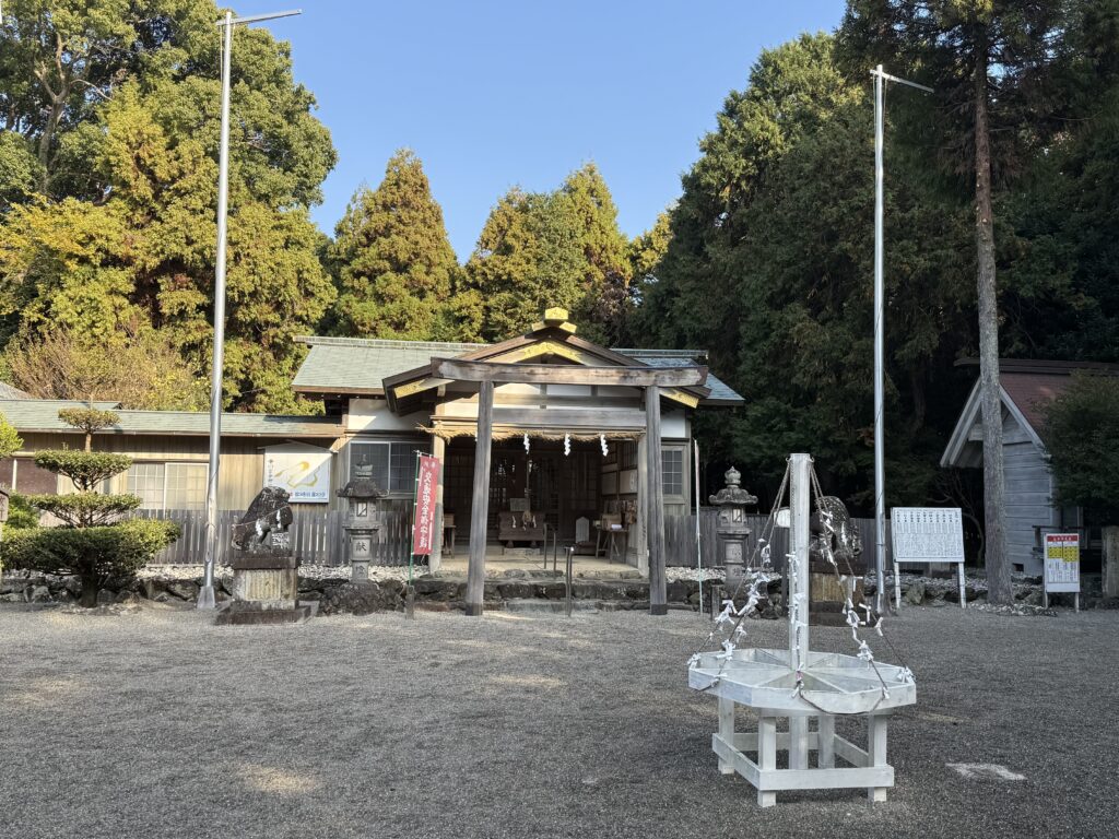 近くの勝負の神様・最強パワースポットは三重県伊勢市の「官舎神社」の本殿