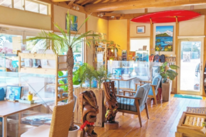 志摩市のcafe PaAni（カフェパアニ）店内3