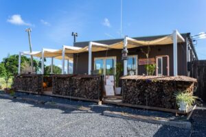 志摩市の薪ストーブ料理 Resta＆Cafe ESSE（レスタアンドカフェ エッセ）