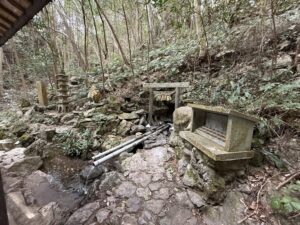 三重県の伊勢志摩「天の岩戸・恵利原の水穴」3