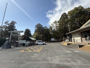 伊奈富神社の駐車場➁