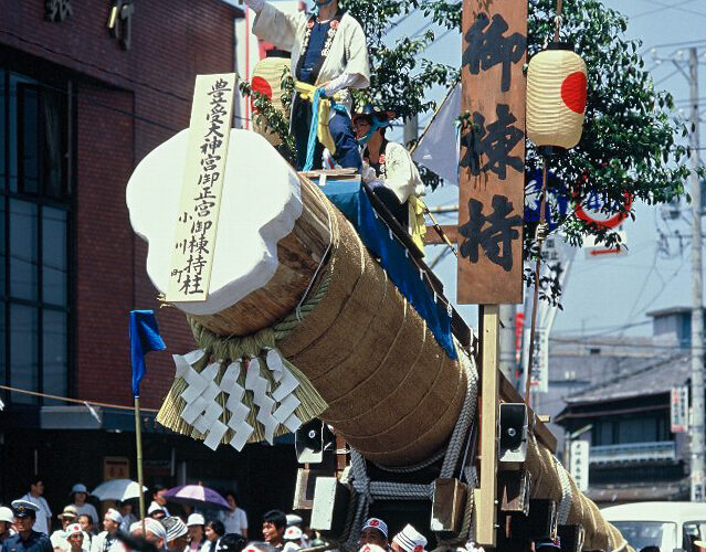 三重県伊勢市　伊勢神宮式年遷宮祭典　御木曳行事が始まります♪