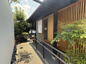 伊勢市の手打ち蕎麦屋「柿右衛門」