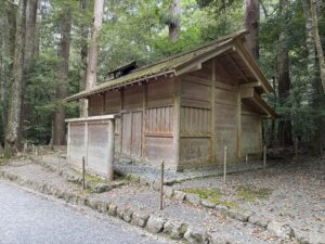 伊勢神宮 内宮・皇大神宮の別宮「瀧原宮」の境内