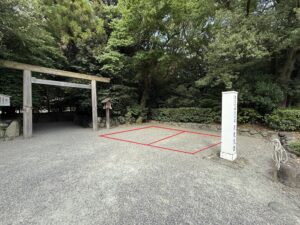 伊勢神宮 外宮・豊受大神宮の別宮「月夜見宮」の無料駐車場2台分